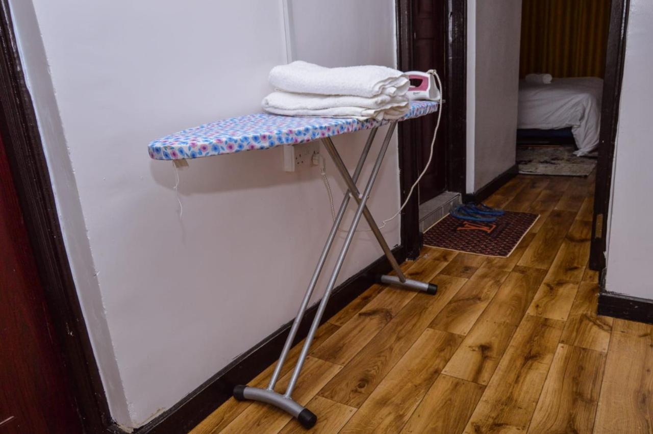 Jacky'S Fully Furnished Apartments Nakuru Bagian luar foto